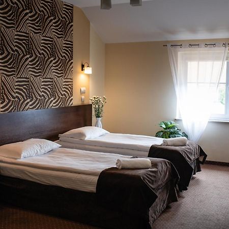 Hotel Alta Brzozów Extérieur photo